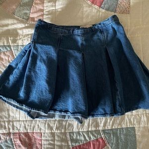 Jean / denim pleated mini skirt! Size 1 (fits xs or s) and brand new, never worn